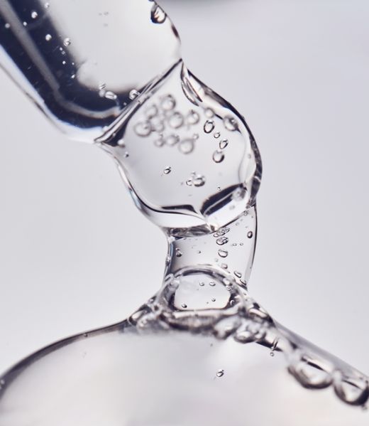 Pipette,With,Cosmetic,Gel,Or,Serum,Close-up.